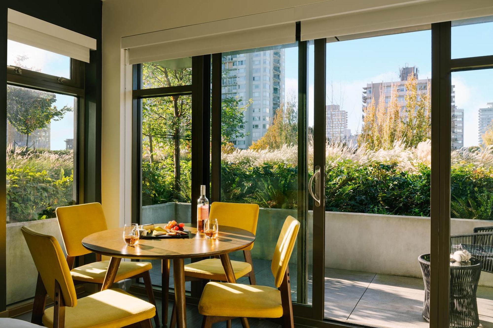 Sonder At Revival Aparthotel Vancouver Exterior photo