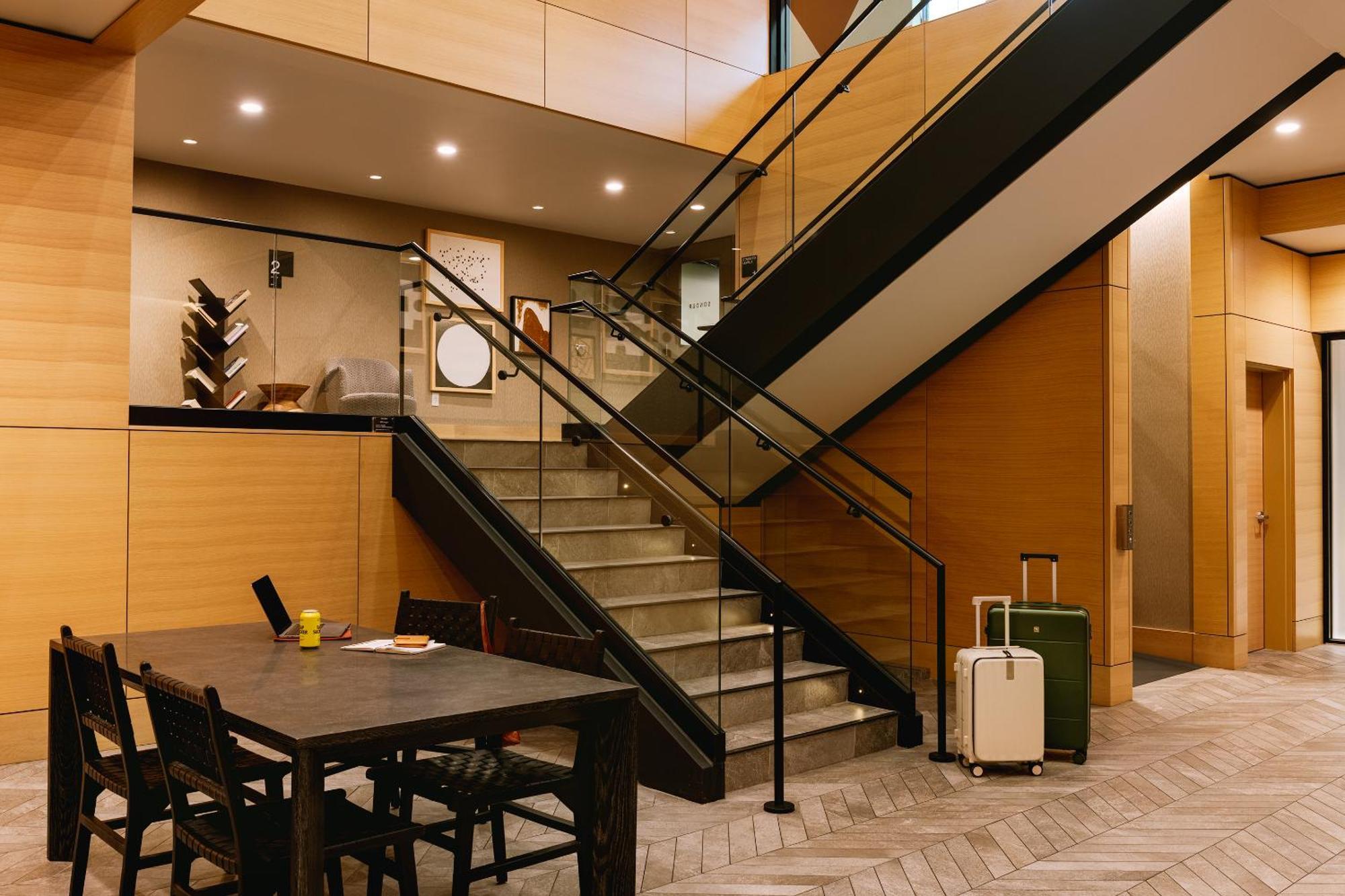 Sonder At Revival Aparthotel Vancouver Exterior photo
